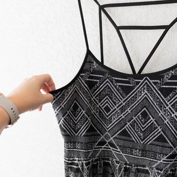 No Boundaries Women’s Size XL Black White Geometric Layered Y2K Strappy Dress - Picture 3 of 7